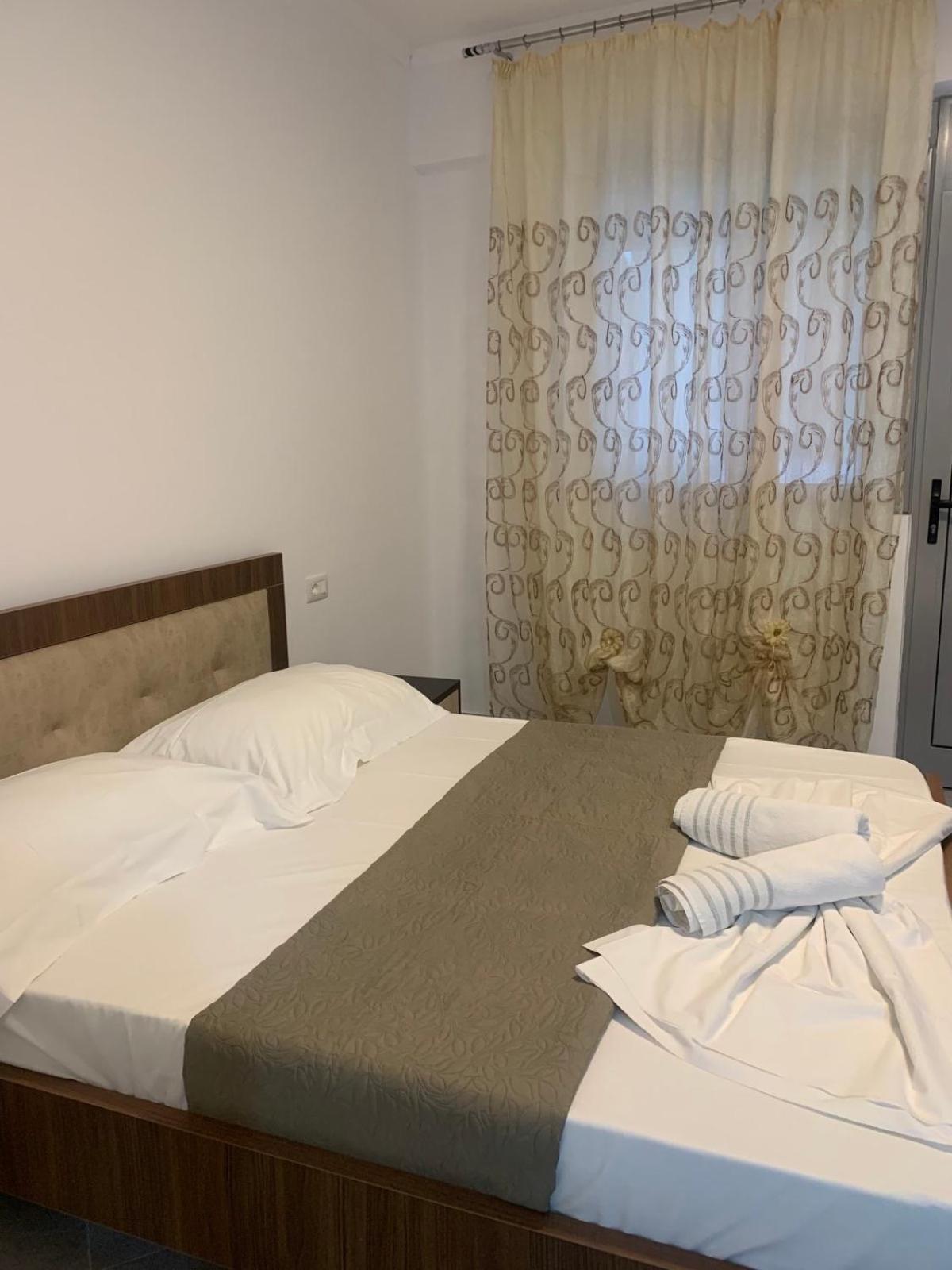 Qeparo View Rooms Exterior foto